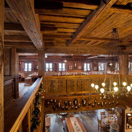 Hubertus Hotel 3*