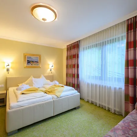 Hotel Hubertus 3*